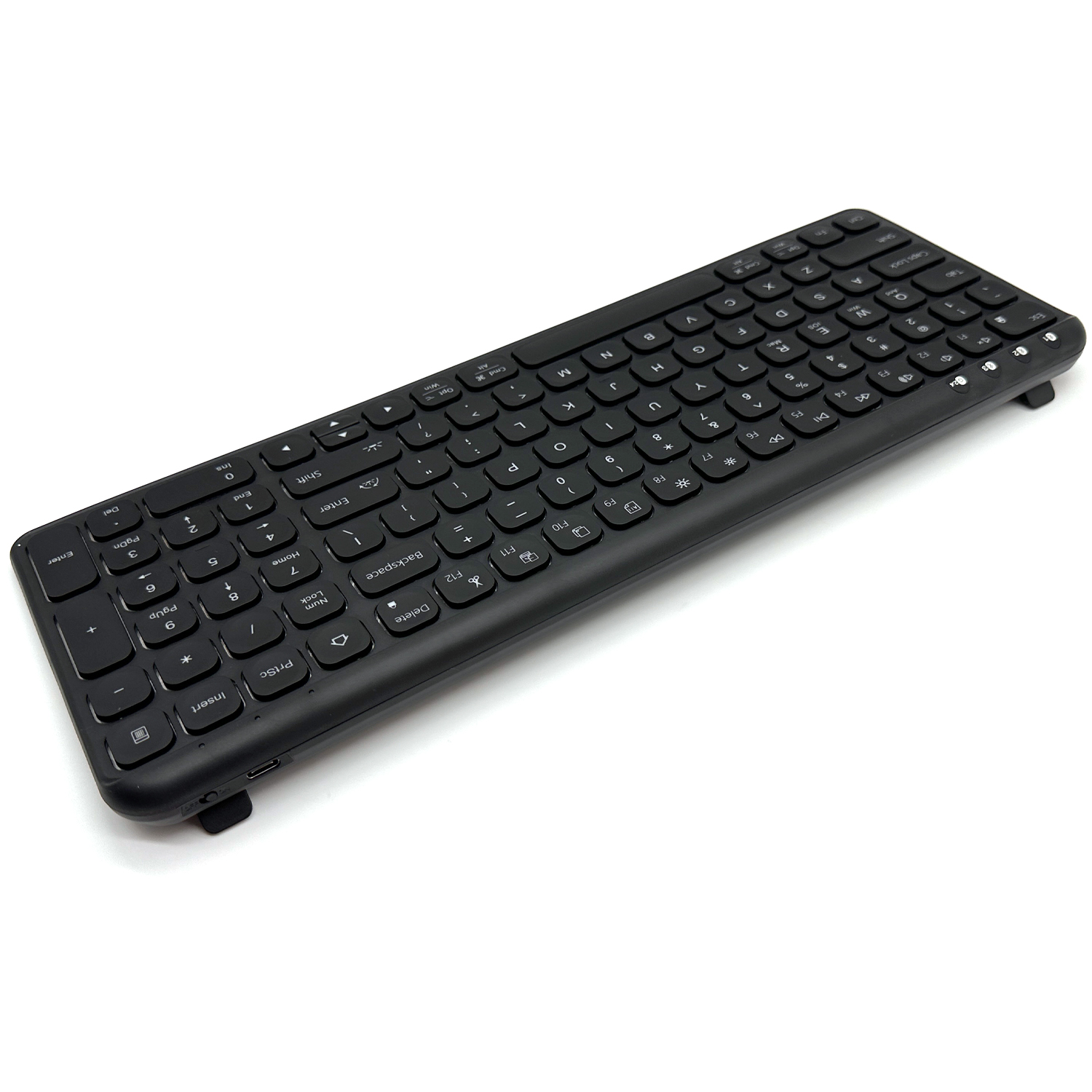 Slim and silent scissor keyboard